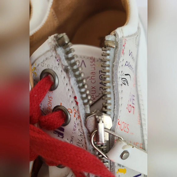 Colorful Graphic Women's Sneakers - Picture 8 of 9